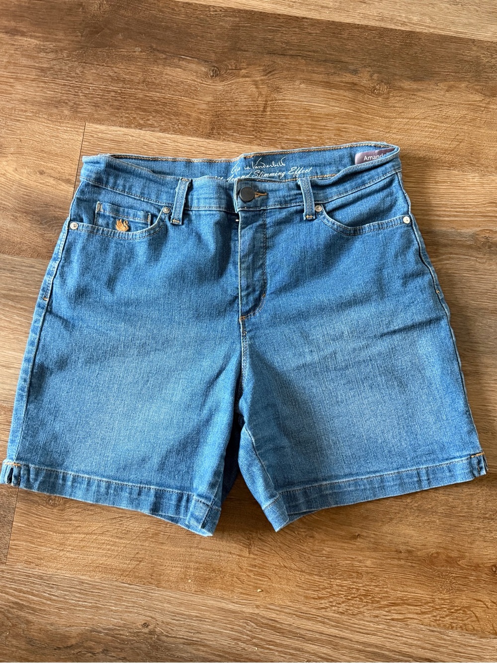Gloria Vanderbilt Medium Blue Denim Jean Shorts